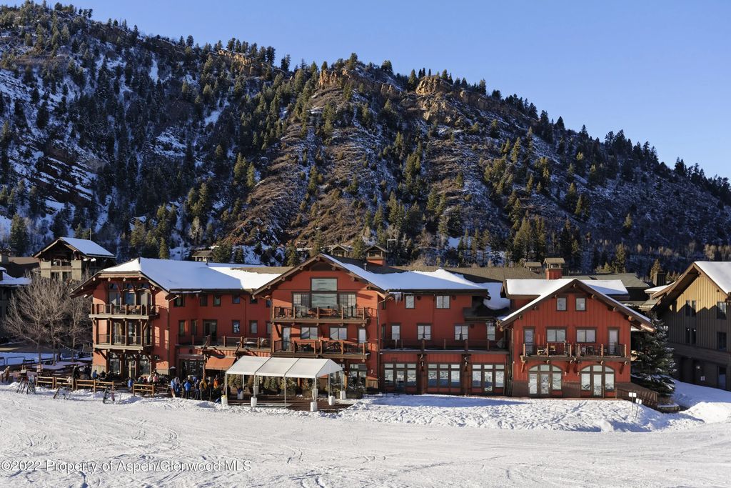 13 of 26 - 0075 Prospector Road Unit 8308 Summer Interest 11, Aspen, CO