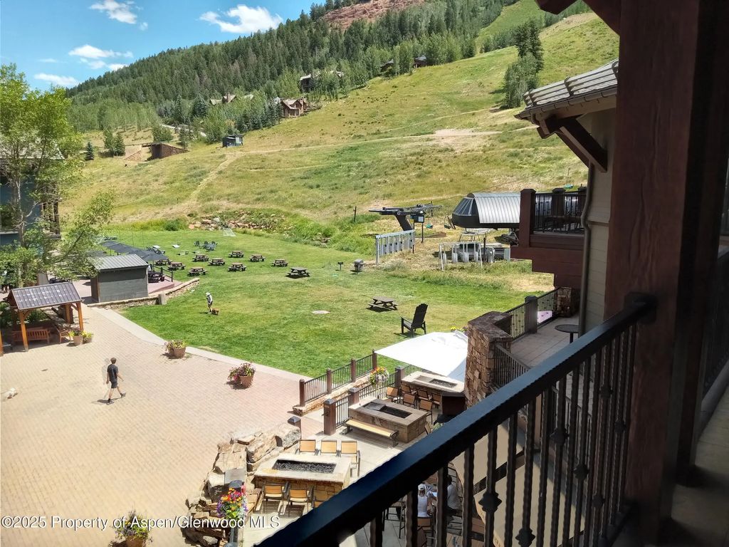 14 of 26 - 0075 Prospector Road Unit 8308 Summer Interest 11, Aspen, CO
