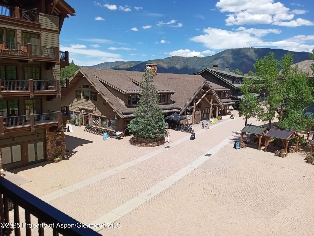 16 of 26 - 0075 Prospector Road Unit 8308 Summer Interest 11, Aspen, CO