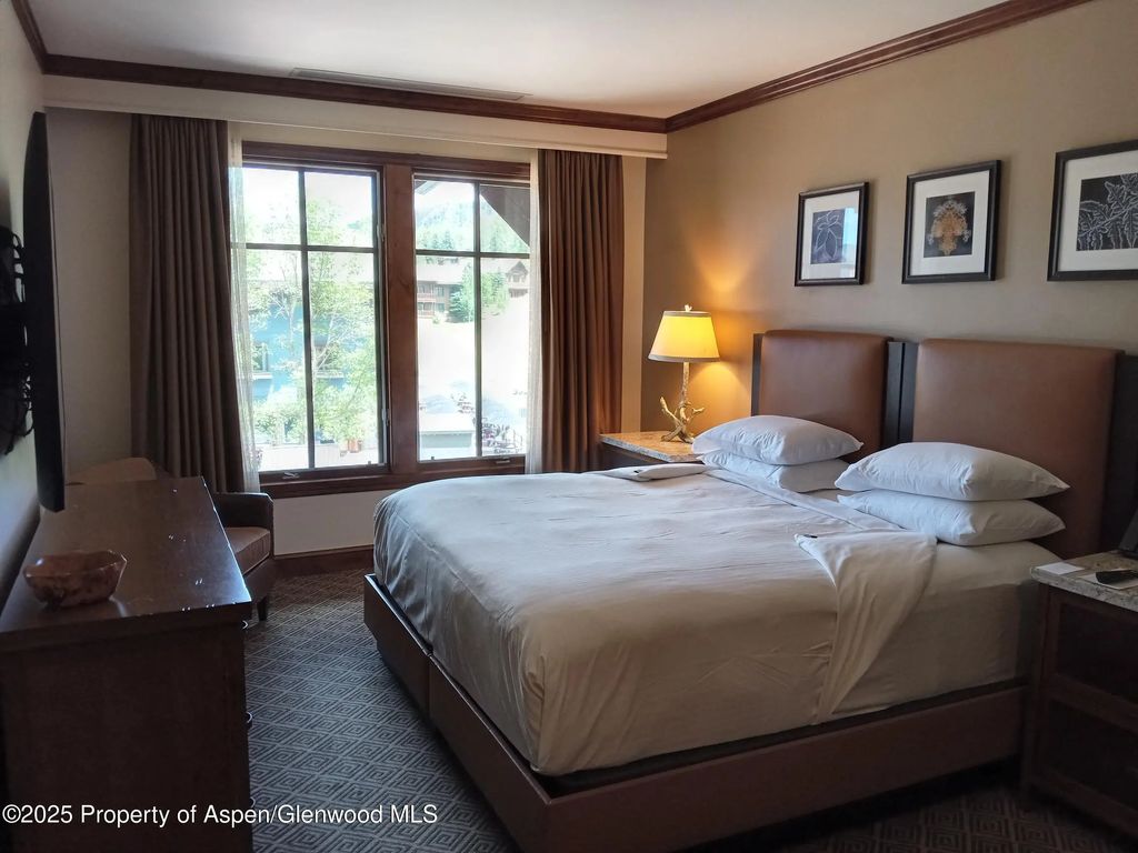 20 of 26 - 0075 Prospector Road Unit 8308 Summer Interest 11, Aspen, CO
