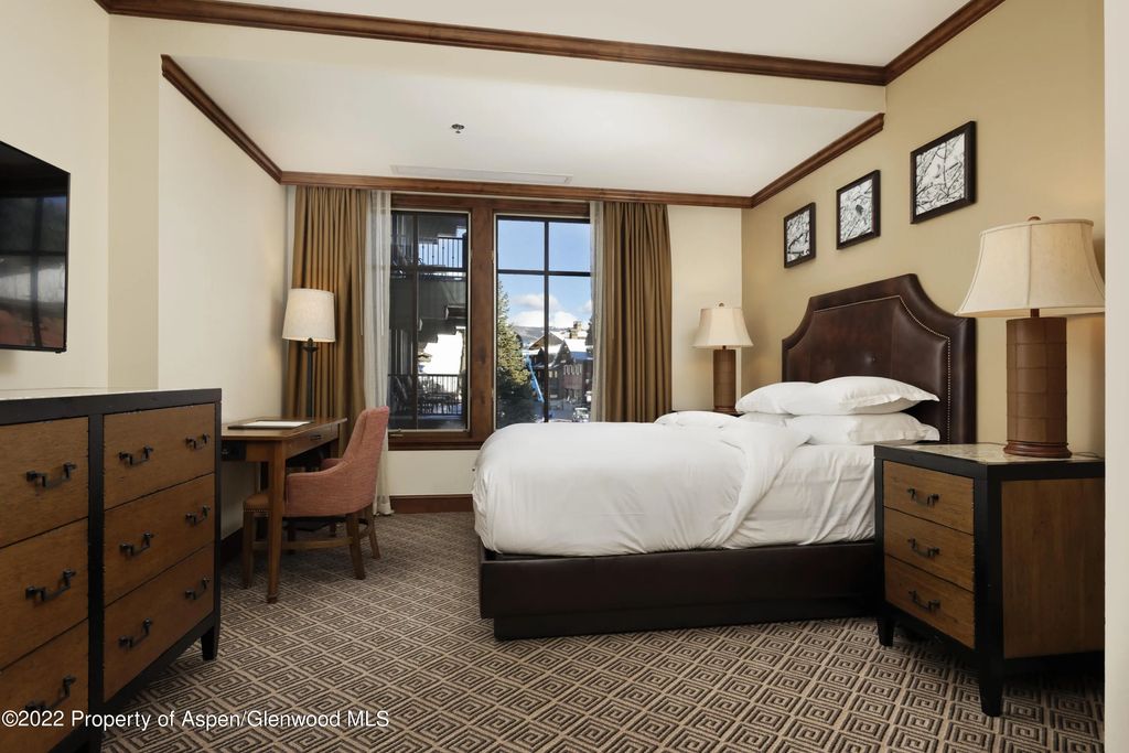 4 of 26 - 0075 Prospector Road Unit 8308 Summer Interest 11, Aspen, CO
