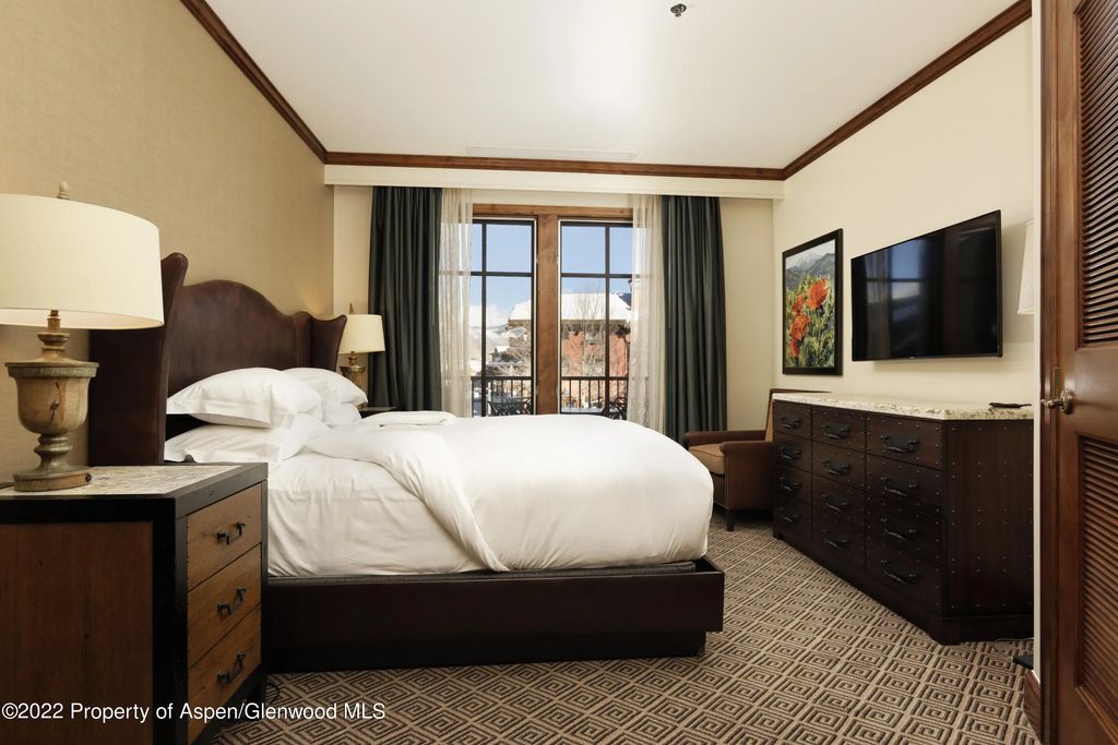 8 of 26 - 0075 Prospector Road Unit 8308 Summer Interest 11, Aspen, CO