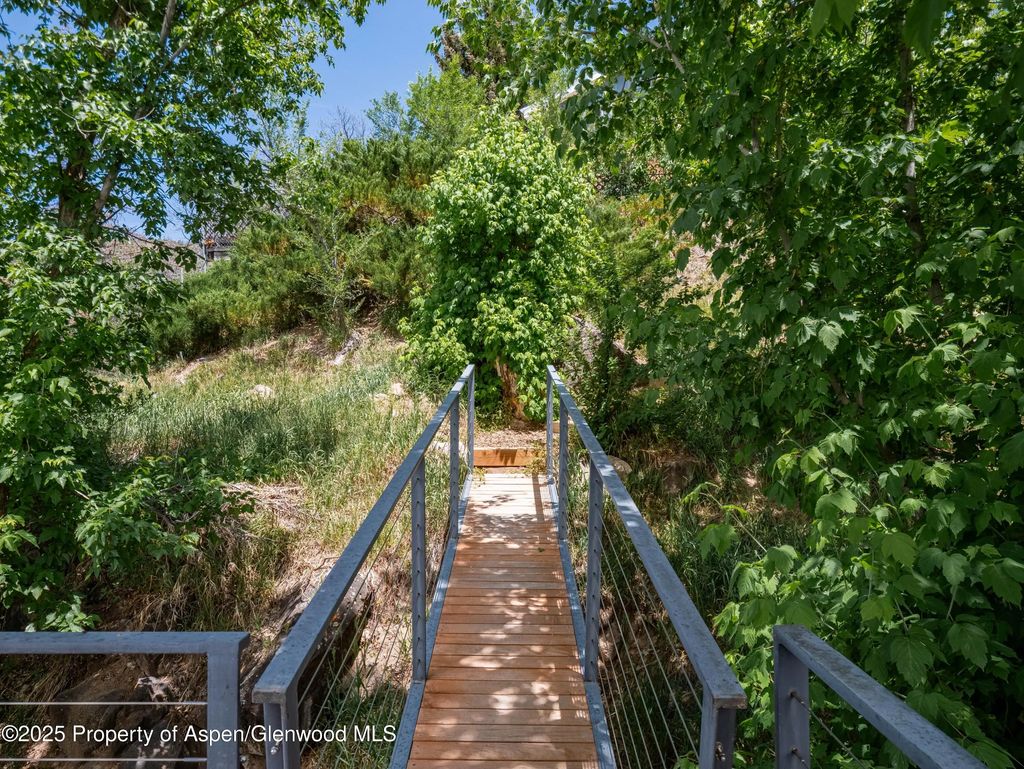 27 of 37 - 200 E Homestead Drive, Basalt, CO