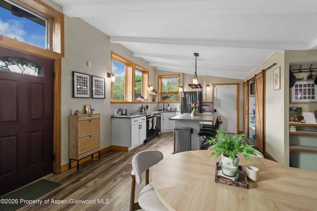 7 of 29 - 805 Red Mountain Drive, Glenwood Springs, CO