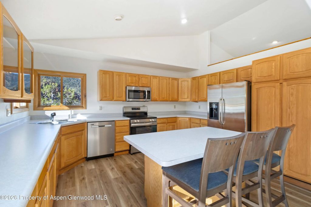 10 of 27 - 484 Canyon Creek Drive, Glenwood Springs, CO
