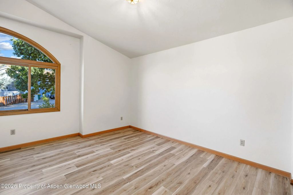 19 of 27 - 484 Canyon Creek Drive, Glenwood Springs, CO