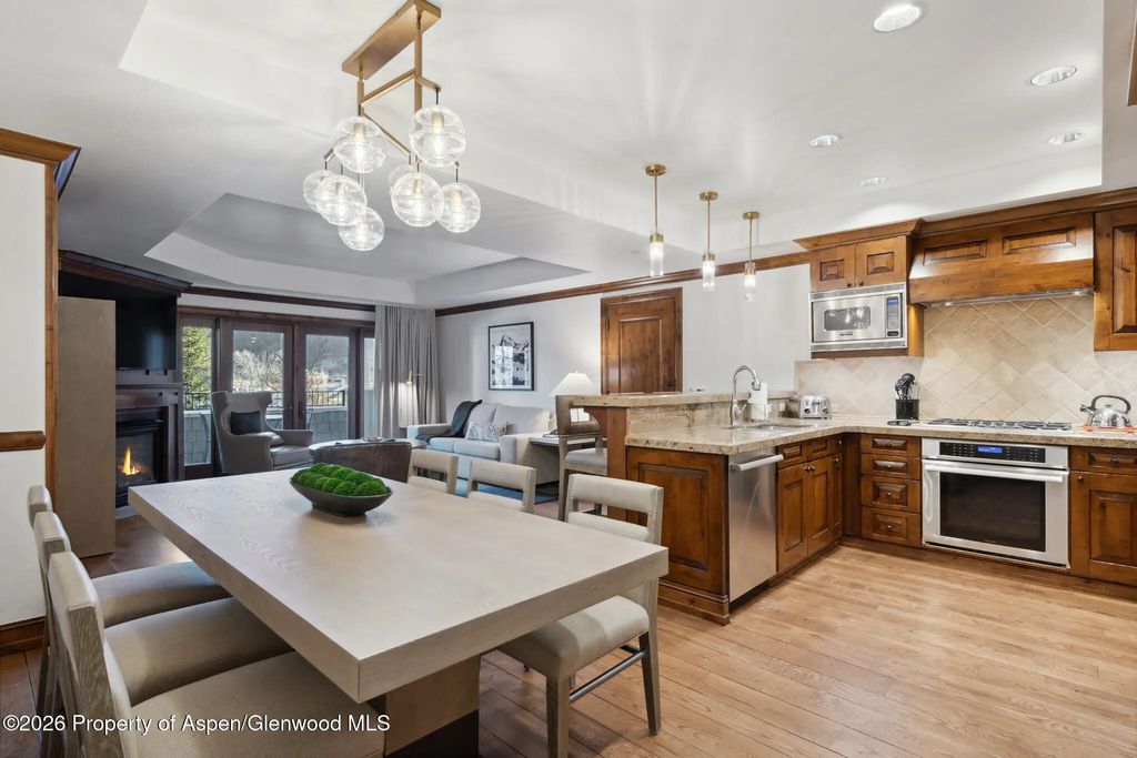 9 of 29 - 415 E Dean St, Unit 12, Week 5, Aspen, CO