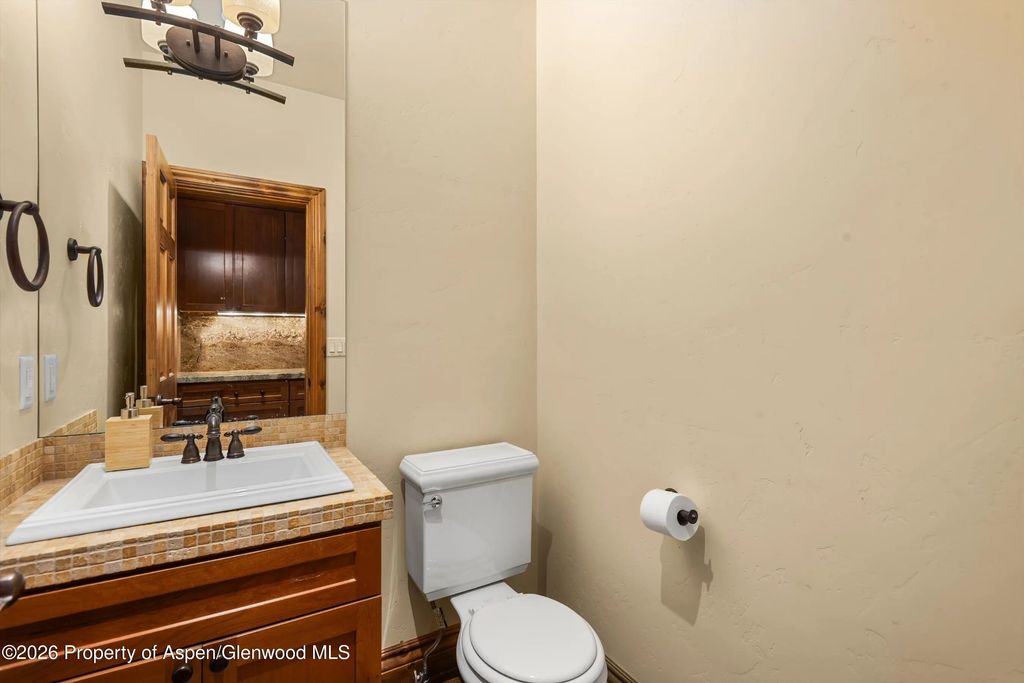 21 of 33 - 225 Juniper Court, Basalt, CO