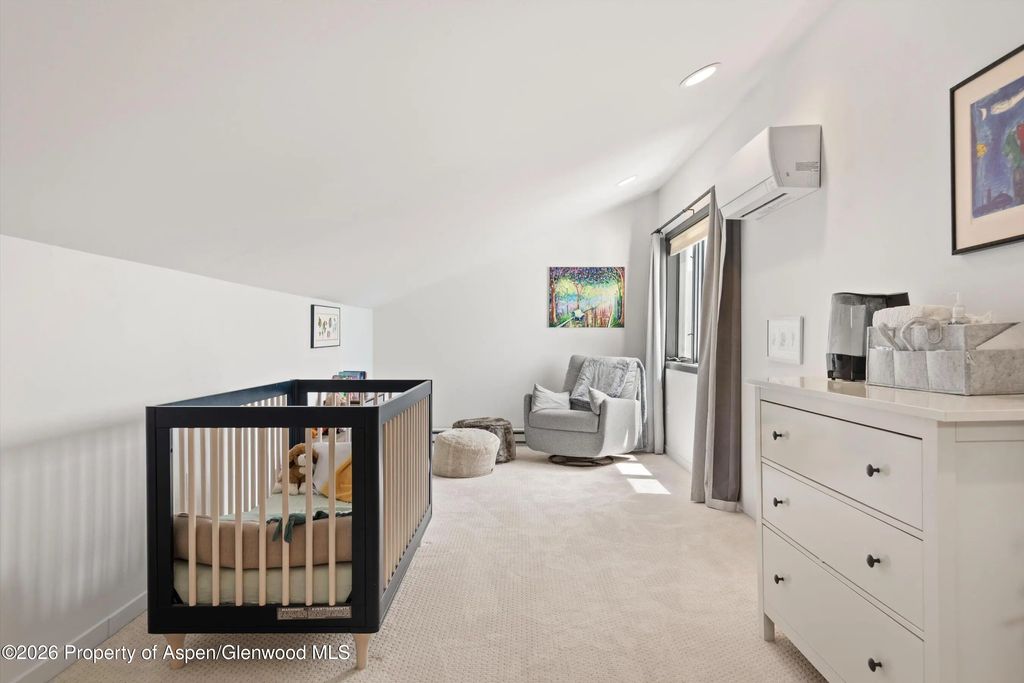 31 of 55 - 450 Solar Way, Aspen, CO