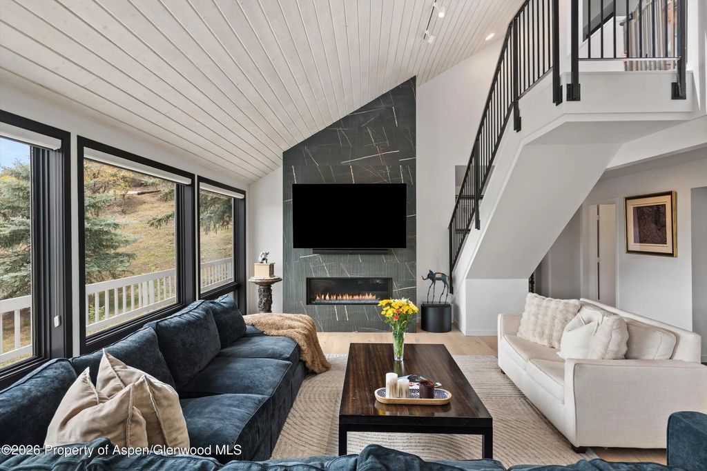 9 of 55 - 450 Solar Way, Aspen, CO