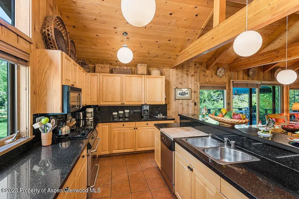 17 of 39 - 30 Smith Hill Way, Woody Creek, CO