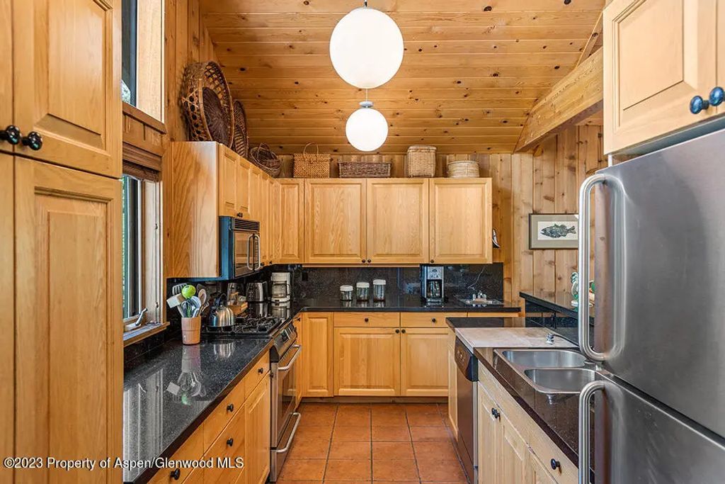 19 of 39 - 30 Smith Hill Way, Woody Creek, CO