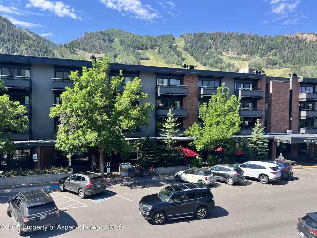 5 of 25 - 630 E Cooper Avenue 20, Aspen, CO
