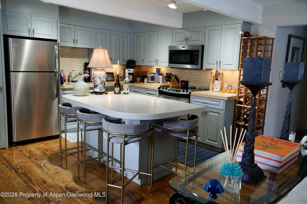 6 of 25 - 630 E Cooper Avenue 20, Aspen, CO