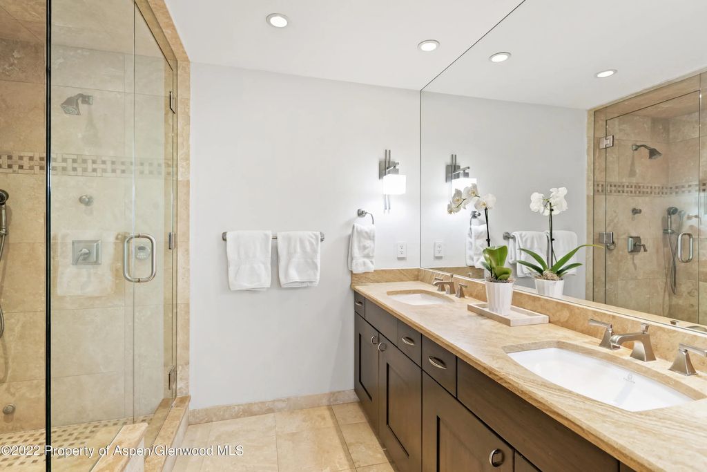 10 of 18 - 100 N 8th Street 20, Aspen, CO