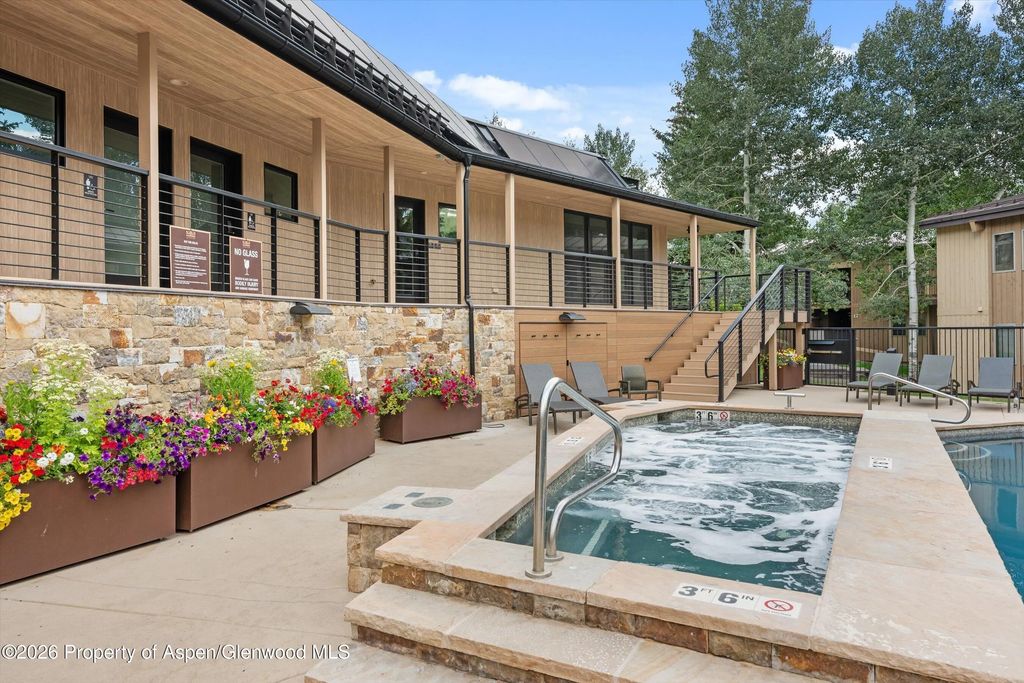 32 of 43 - 35 Upper Woodbridge Road 13cd, Snowmass Village, CO
