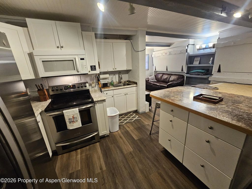 6 of 24 - 11101 County Road 117 B7, Glenwood Springs, CO