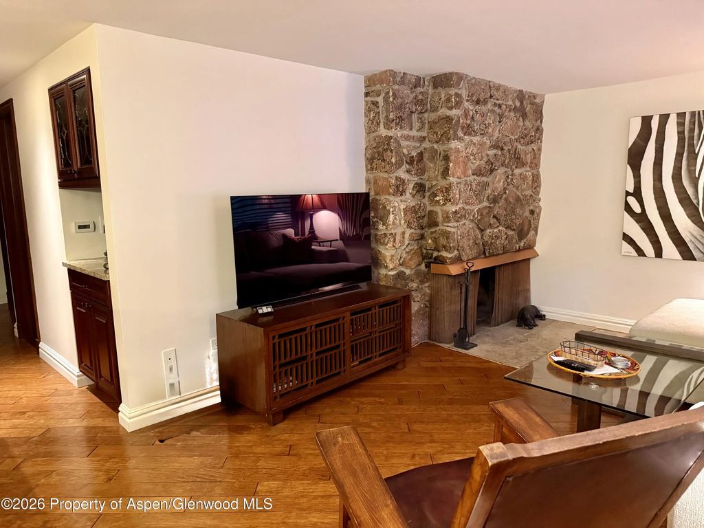 6 of 18 - 731 S Mill Street 2c, Aspen, CO
