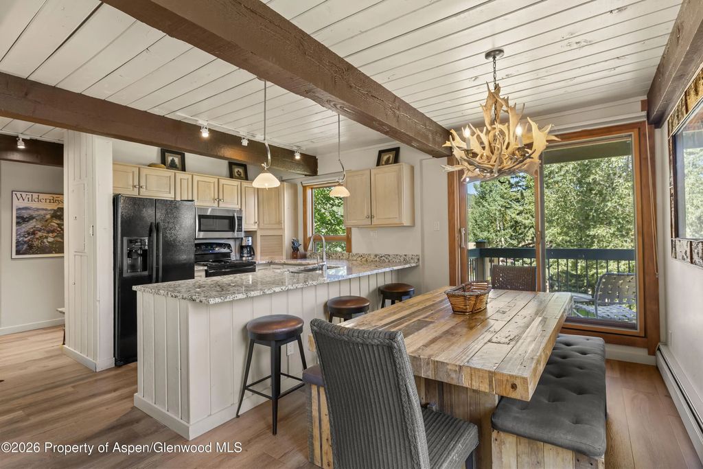 855 Carriage Way Slope 201, Snowmass Village