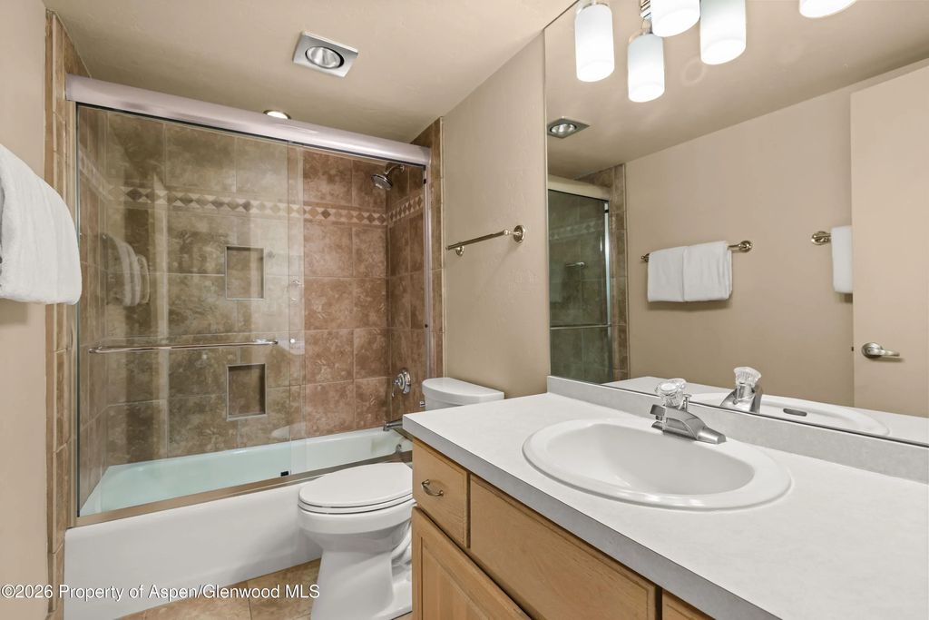 9 of 16 - 855 Carriage Way Slope 201, Snowmass Village, CO