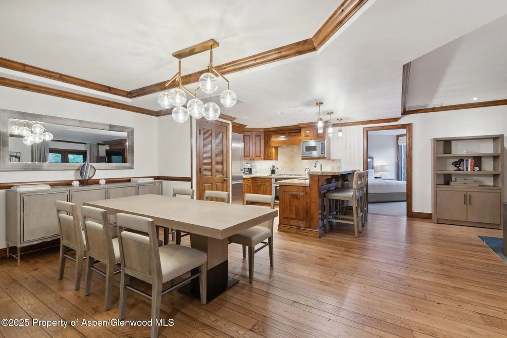 10 of 36 - 415 E Dean St, #47, Weeks 51/52, Aspen, CO