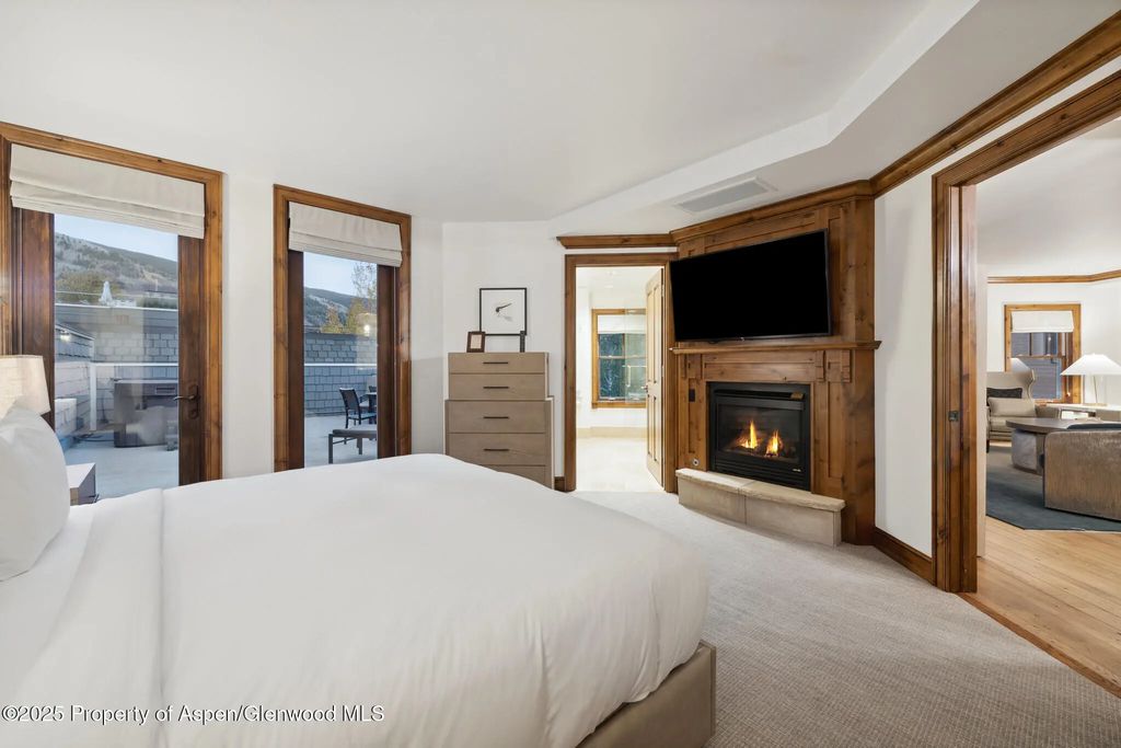 14 of 36 - 415 E Dean St, #47, Weeks 51/52, Aspen, CO