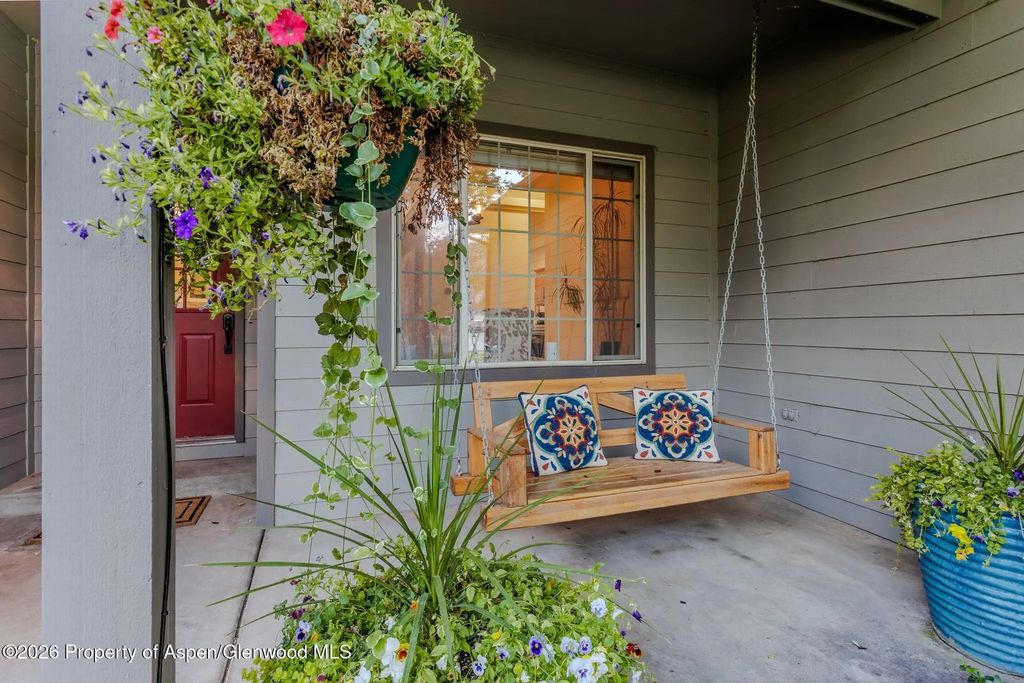 49 of 57 - 8 Stagecoach Lane, Carbondale, CO