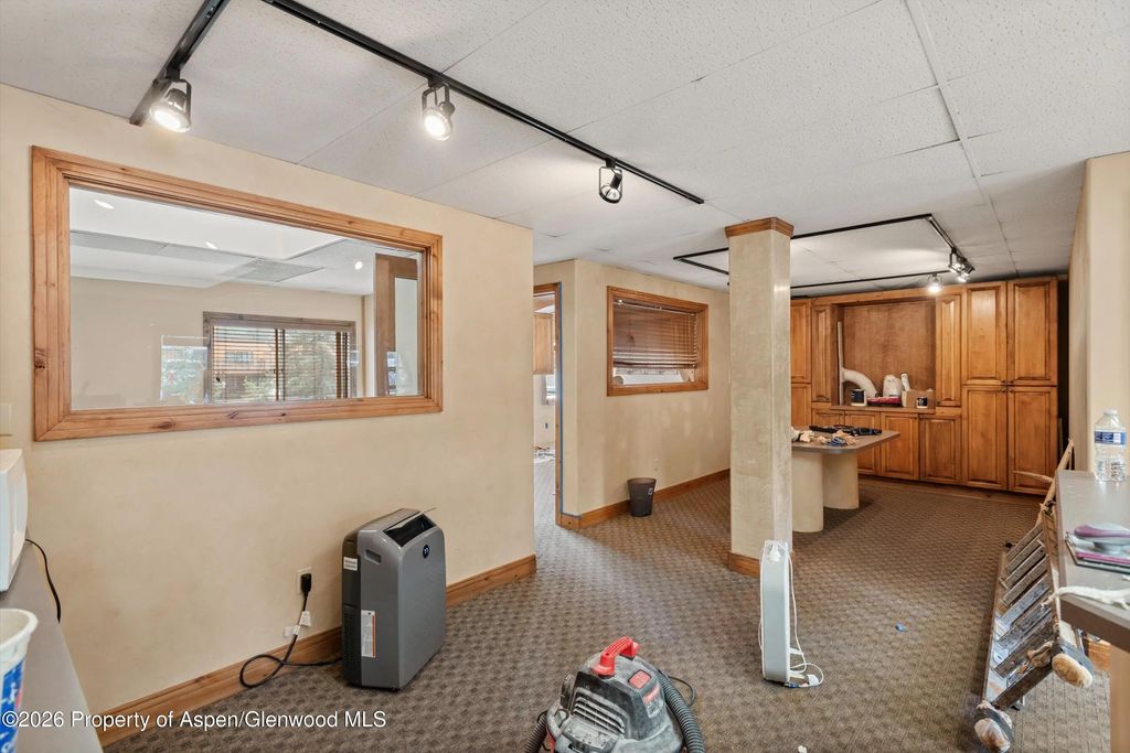 19 of 25 - 408 Aspen Airport Business Center, Aspen, CO