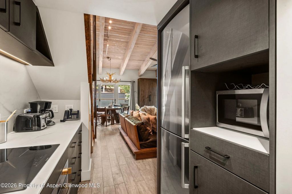 14 of 19 - 690 Carriage Way 304, Snowmass Village, CO