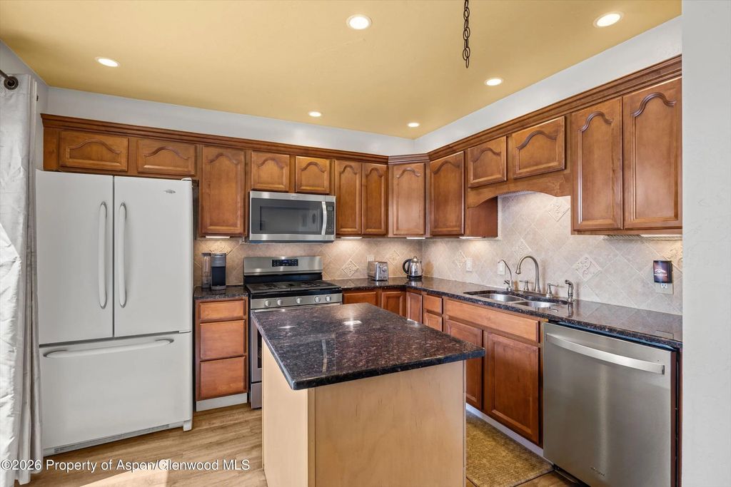 8 of 32 - 24 S Meadow View Court, Glenwood Springs, CO