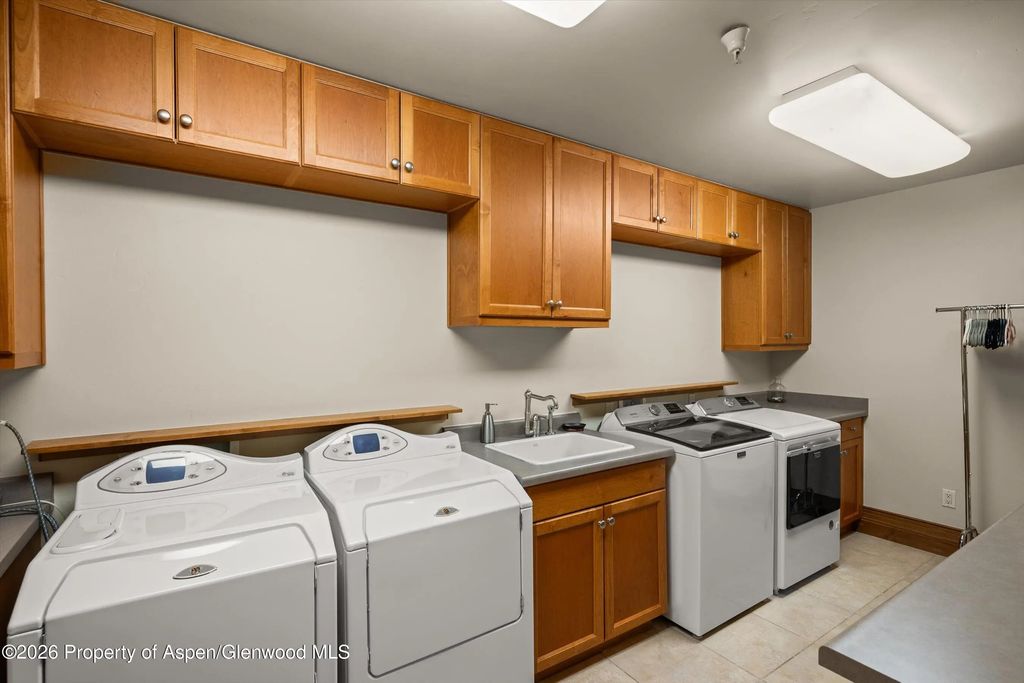 70 of 84 - 691 Pfister Drive, Aspen, CO