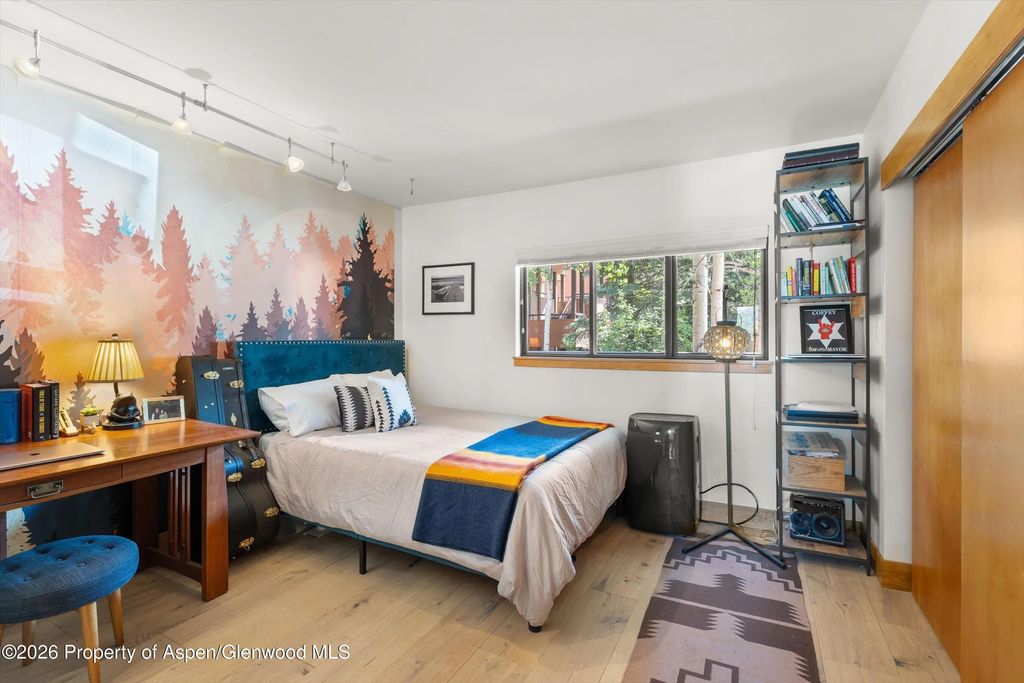 5 of 17 - 1221 Vine Street 1221, Aspen, CO