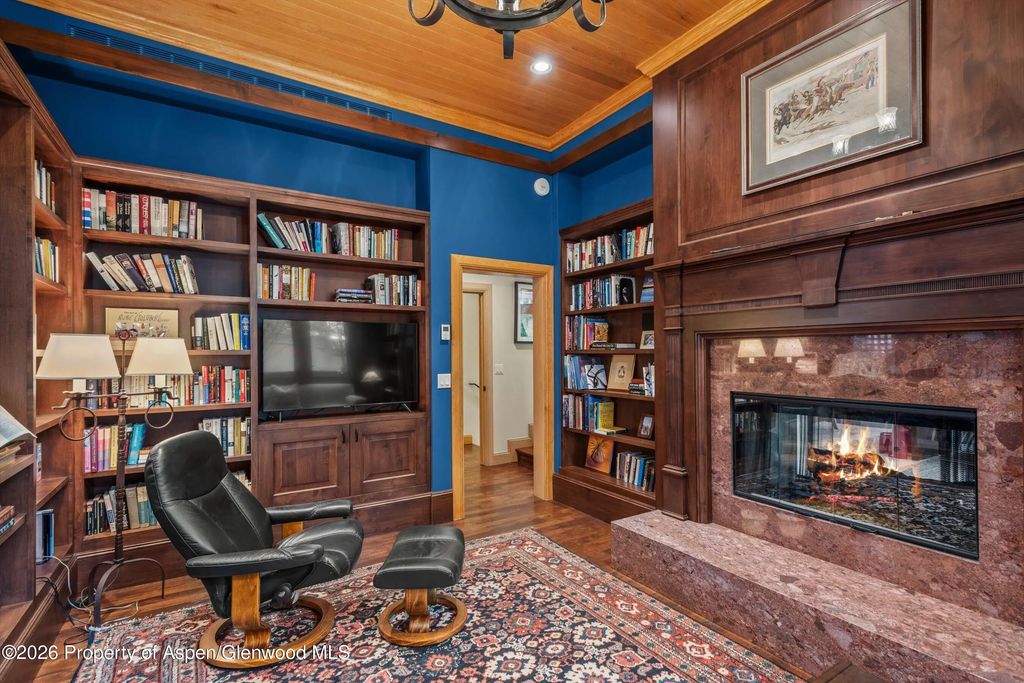 11 of 29 - 413 W Smuggler Street, Aspen, CO
