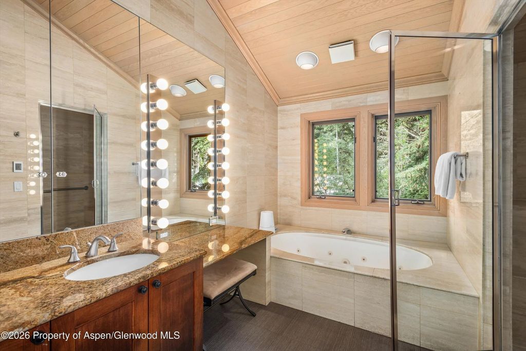 14 of 29 - 413 W Smuggler Street, Aspen, CO