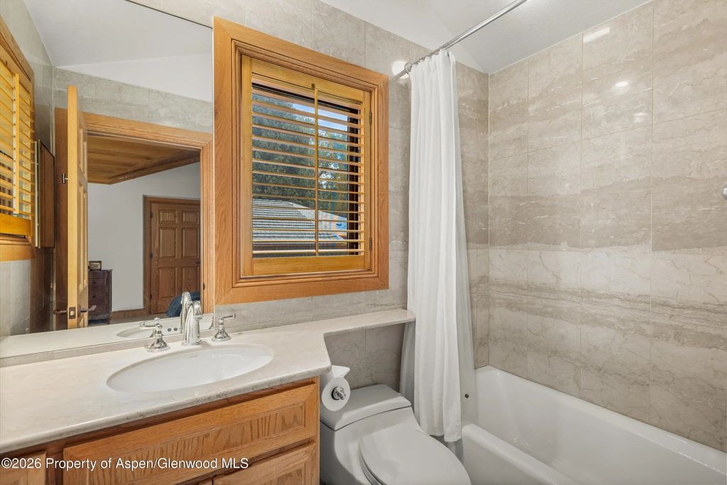 20 of 29 - 413 W Smuggler Street, Aspen, CO