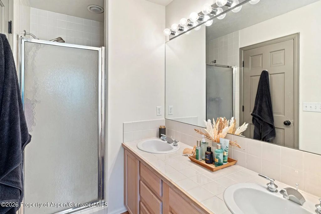 19 of 35 - 406 13th Street, Glenwood Springs, CO