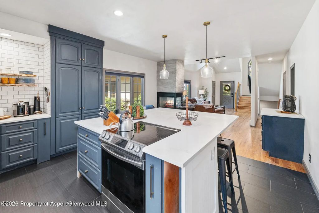 6 of 35 - 406 13th Street, Glenwood Springs, CO