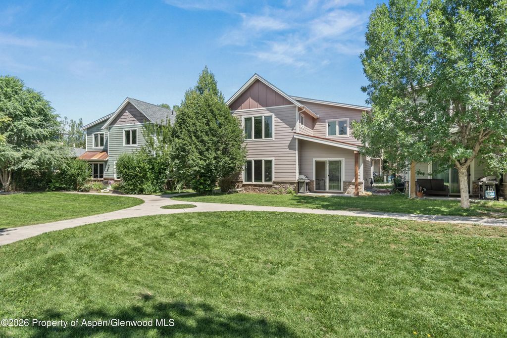 27 of 33 - 310 Linden Circle, Carbondale, CO