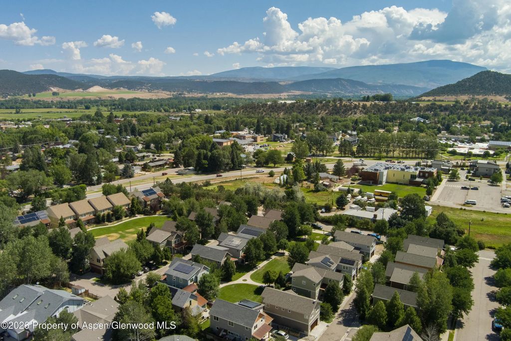 32 of 33 - 310 Linden Circle, Carbondale, CO