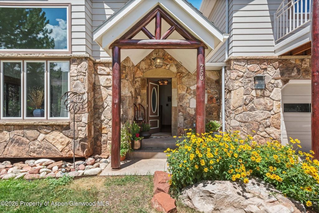 9 of 45 - 750 Hearthstone Drive, Basalt, CO