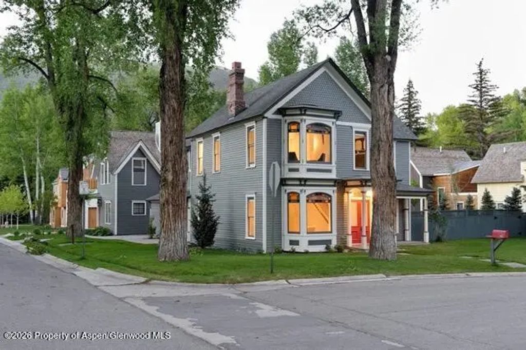 334 W Hallam Street, Aspen