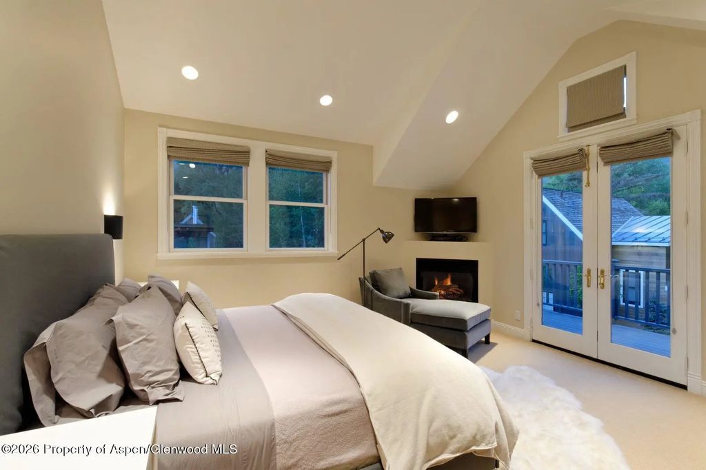 10 of 33 - 334 W Hallam Street, Aspen, CO