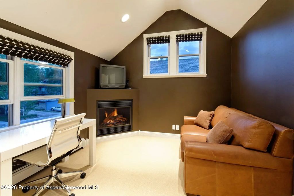 15 of 33 - 334 W Hallam Street, Aspen, CO
