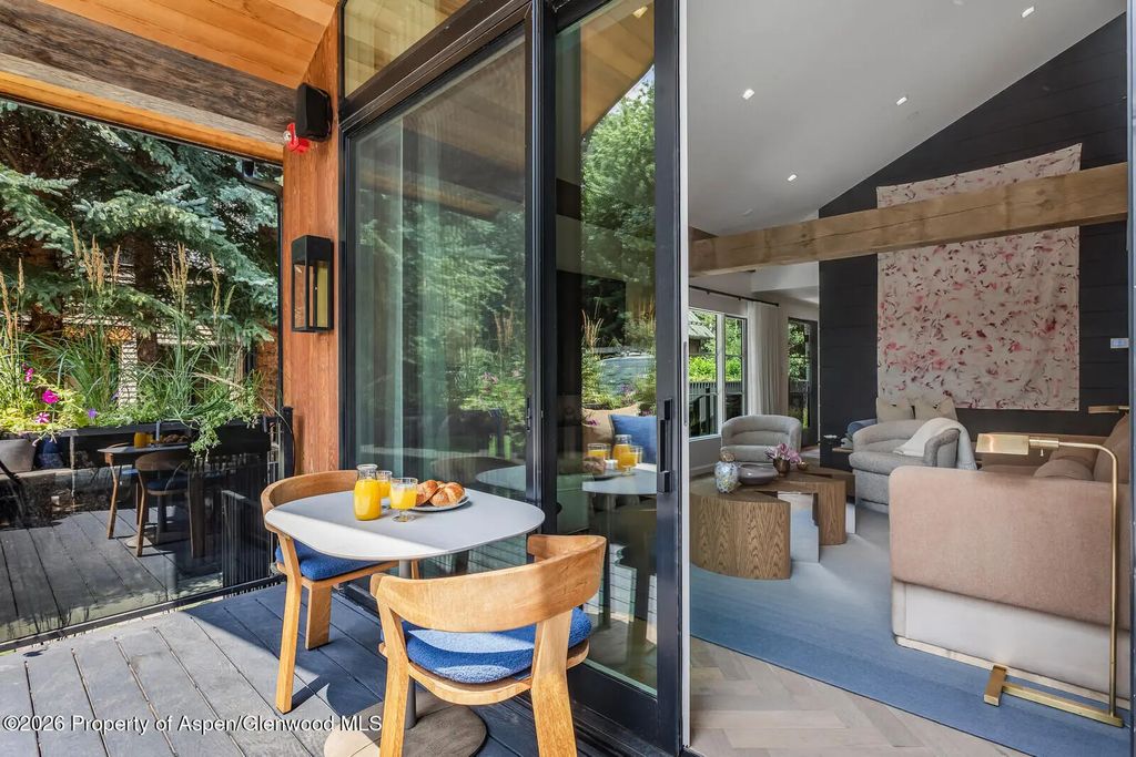 28 of 39 - 500 W Smuggler Street, Aspen, CO