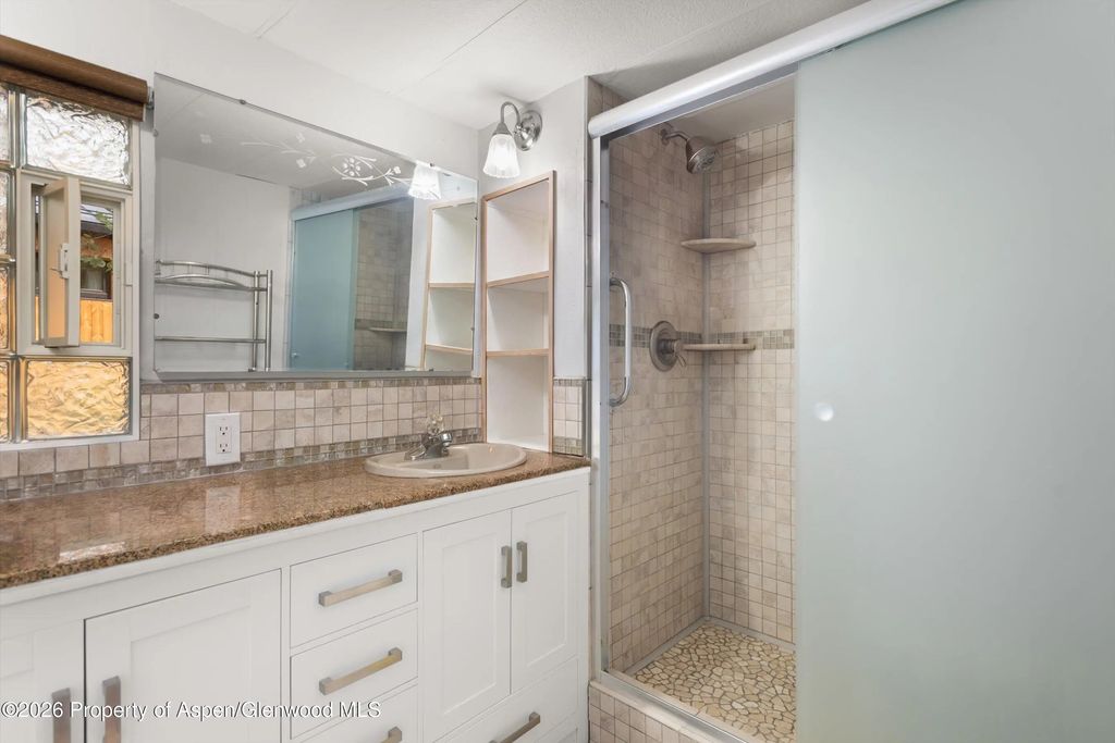 10 of 17 - 311 Oak Lane, Aspen, CO