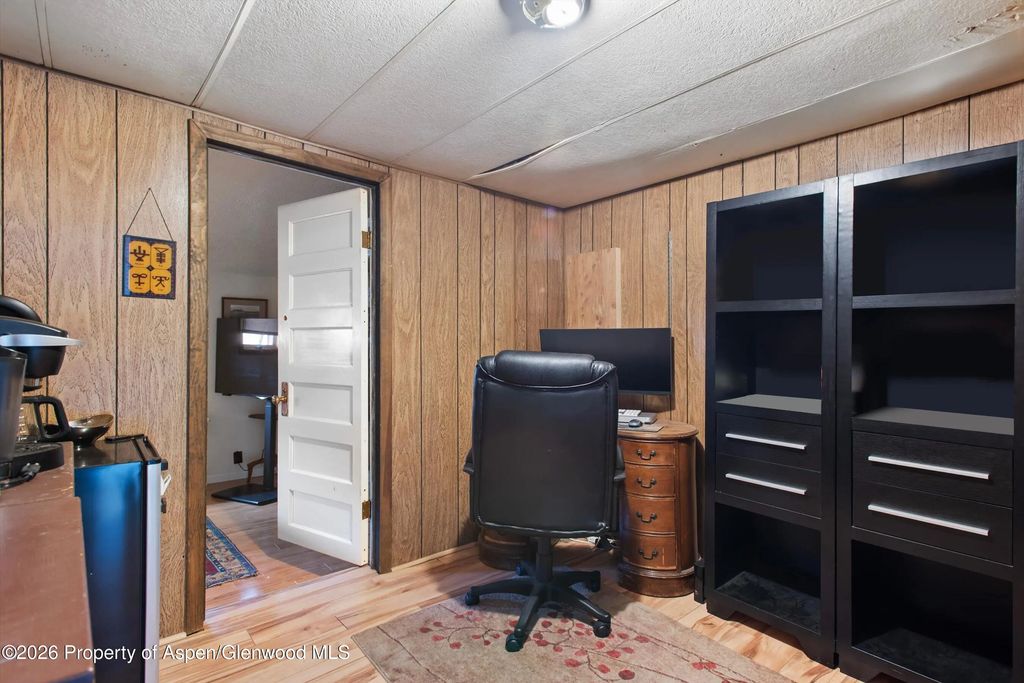 14 of 17 - 311 Oak Lane, Aspen, CO