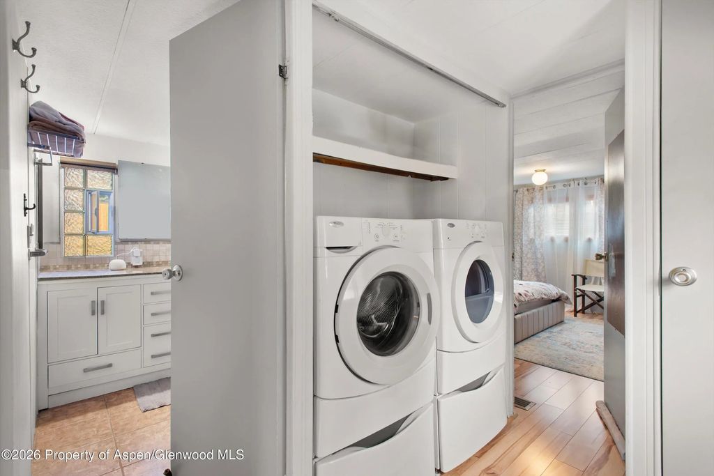 15 of 17 - 311 Oak Lane, Aspen, CO