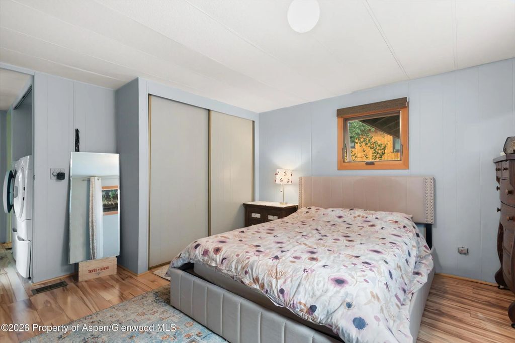 9 of 17 - 311 Oak Lane, Aspen, CO