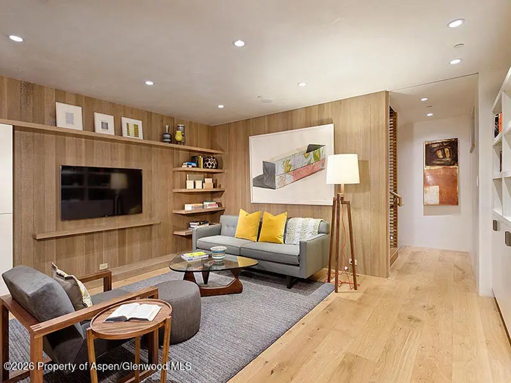 21 of 35 - 991 Moore Drive, Aspen, CO