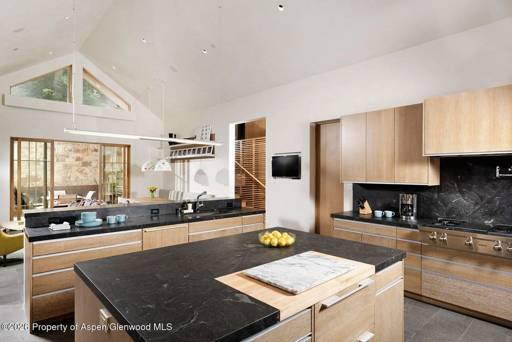 9 of 35 - 991 Moore Drive, Aspen, CO